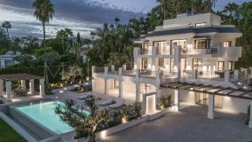 Villa for sale in Nueva Andalucia, Marbella