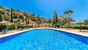Penthouse for sale in Rio Real, Marbella East