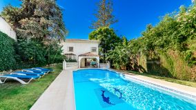 Villa for sale in El Rosario, Marbella East