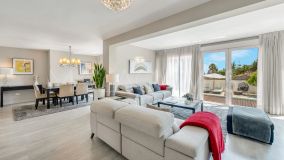 Villa for sale in Rio Real, Marbella Est