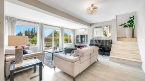 Villa for sale in Rio Real, Marbella Est