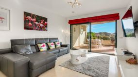 Apartamento en venta en Los Arqueros, Benahavis