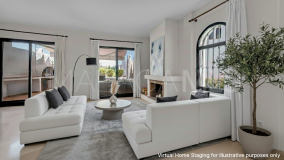 Tvåvåningslägenhet for sale in Marbella Golden Mile