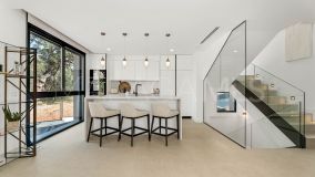 Villa en venta en Elviria, Marbella Este