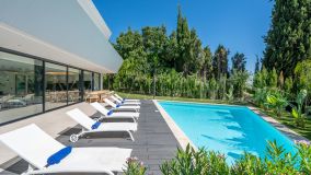 Villa en venta en Cabopino, Marbella Este