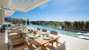 Villa for sale in Los Flamingos Golf, Benahavis