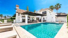 Villa for sale in La Quinta, Benahavis