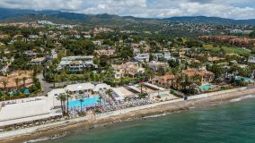 Villa for sale in Los Monteros, Marbella East