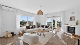 Villa for sale in Elviria, Marbella Est
