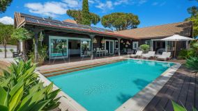 Villa for sale in Elviria, Marbella Est