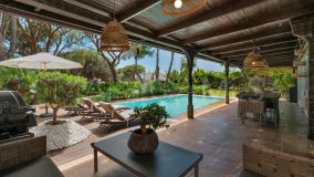 Villa for sale in Elviria, Marbella Est
