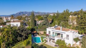 Villa en venta en El Rosario, Marbella Este