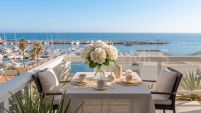 Apartment for sale in Beach Side Golden Mile, Marbella Golden Mile