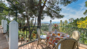 Villa for sale in Marbella City