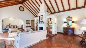 Villa for sale in Marbesa, Marbella East