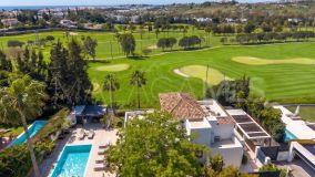Villa en venta en Los Naranjos Golf, Nueva Andalucia