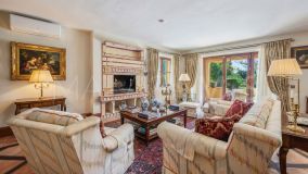 Villa en venta en Elviria, Marbella Este