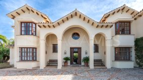 Villa for sale in Los Arqueros, Benahavis