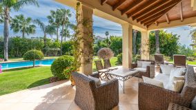 Villa for sale in Los Arqueros, Benahavis