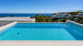 Villa for sale in Cabopino, Marbella Est