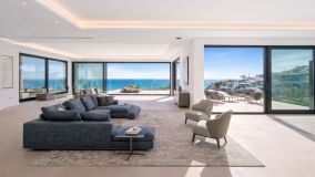 Villa for sale in Cabopino, Marbella East