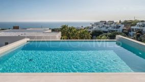Villa for sale in Cabopino, Marbella East