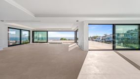 Villa for sale in Cabopino, Marbella East