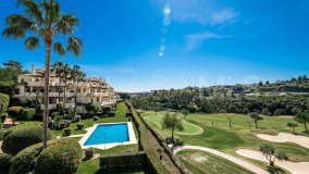 Ático en venta en Los Arqueros, Benahavis