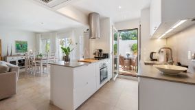 Ground Floor Apartment for sale in Rio Real, Marbella East