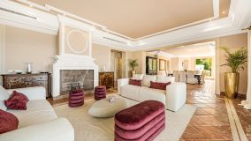 Villa for sale in Marbella Hill Club, Marbella Golden Mile