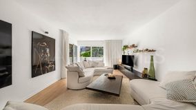 Lägenhet for sale in Nueva Andalucia, Marbella