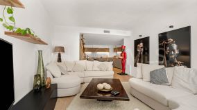 Lägenhet for sale in Nueva Andalucia, Marbella