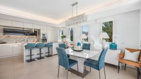 Takvåning for sale in Beach Side Golden Mile, Marbella Golden Mile
