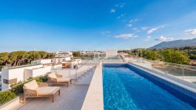 Penthouse for sale in Los Monteros, Marbella East
