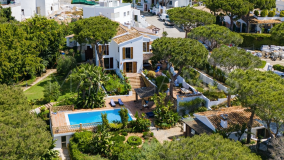 Villa for sale in Elviria, Marbella East