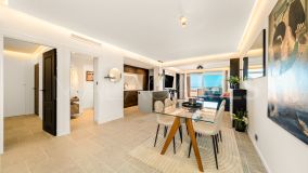 Apartamento en venta en Nueva Andalucia, Marbella