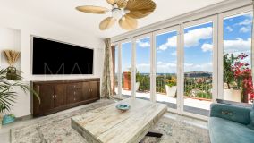 Apartment for sale in Benahavis