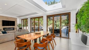 Villa for sale in El Rosario, Marbella Est