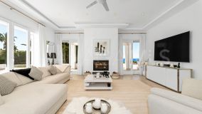 Villa for sale in Hacienda las Chapas, Marbella Est