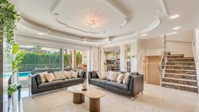 Villa for sale in Marbesa, Marbella Est