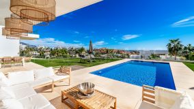 Villa for sale in La Alqueria, Benahavis