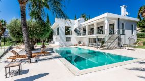 Villa for sale in Nueva Andalucia, Marbella