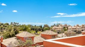 Doppelhaushälfte zu verkaufen in Los Monteros, Marbella Ost