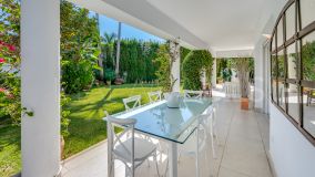 Villa for sale in San Pedro Playa, San Pedro de Alcantara