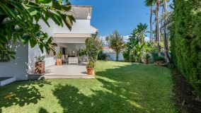 Villa for sale in San Pedro Playa, San Pedro de Alcantara