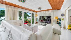 Villa for sale in Cabopino, Marbella Est