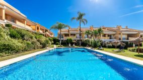 Reihenhaus zu verkaufen in Costabella, Marbella Ost