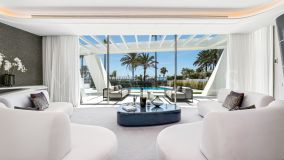 Villa for sale in Los Monteros, Marbella Öst