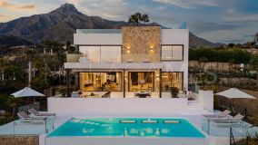 Villa for sale in Marbella Hill Club, Marbella Golden Mile