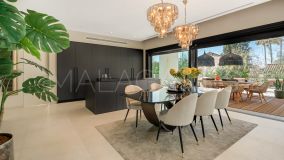 Villa for sale in Las Chapas, Marbella Est